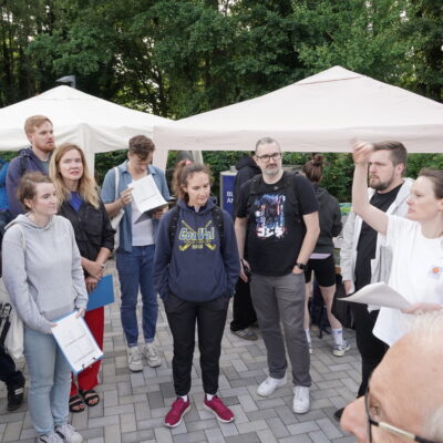 Auf dem Sportfest: Lehrerinnen und Lehrer