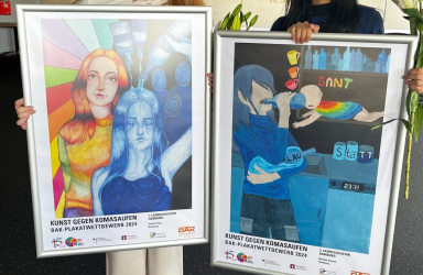 Zwei beim Plakat-Wettbewerb 'Bunt statt Blau' preisgekrönte Arbeiten