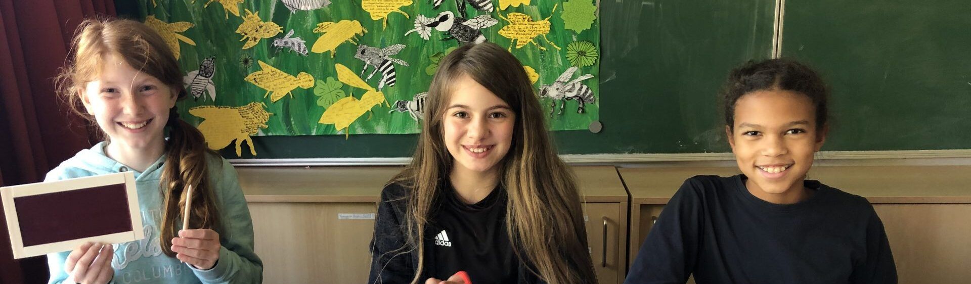 Drei Schülerinnen