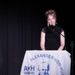Sara bei ihrer Abiturientinnenrede