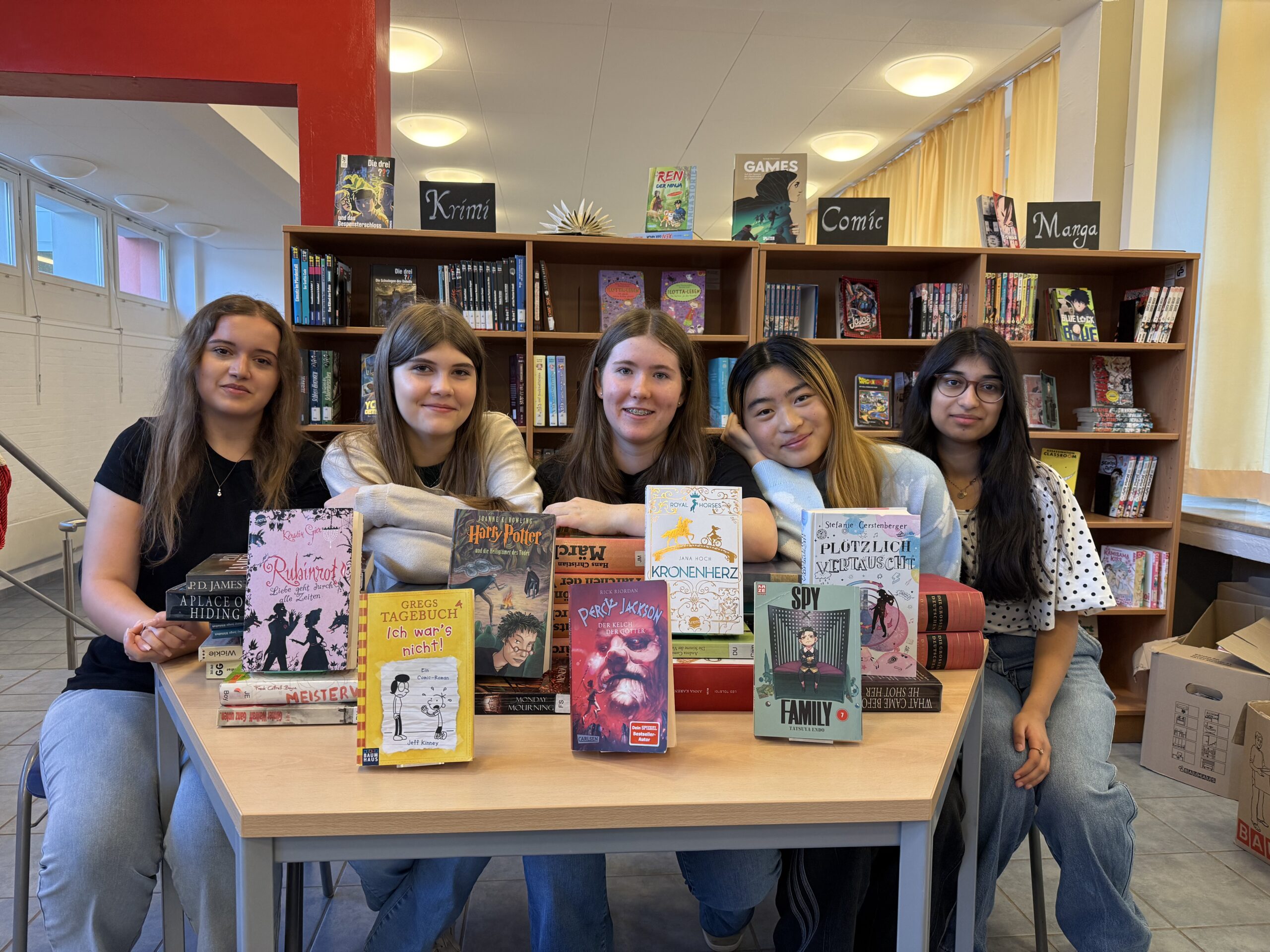 Das Bibliotheksteam erwartet dich in jeder 1. großen Pause!
